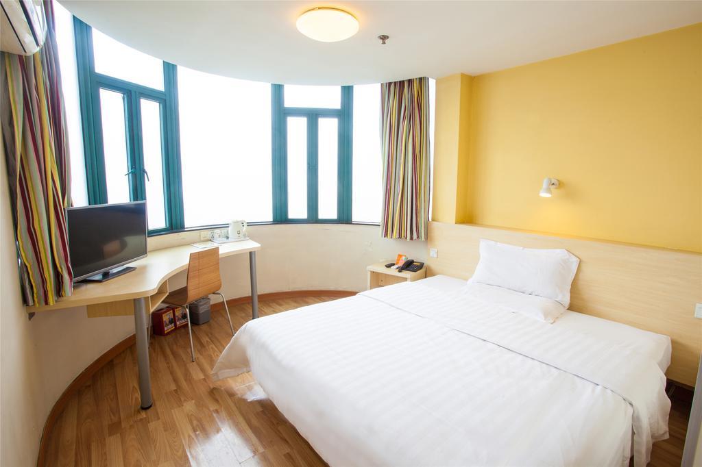 7Days Inn Shanghai Lujiazui Екстер'єр фото