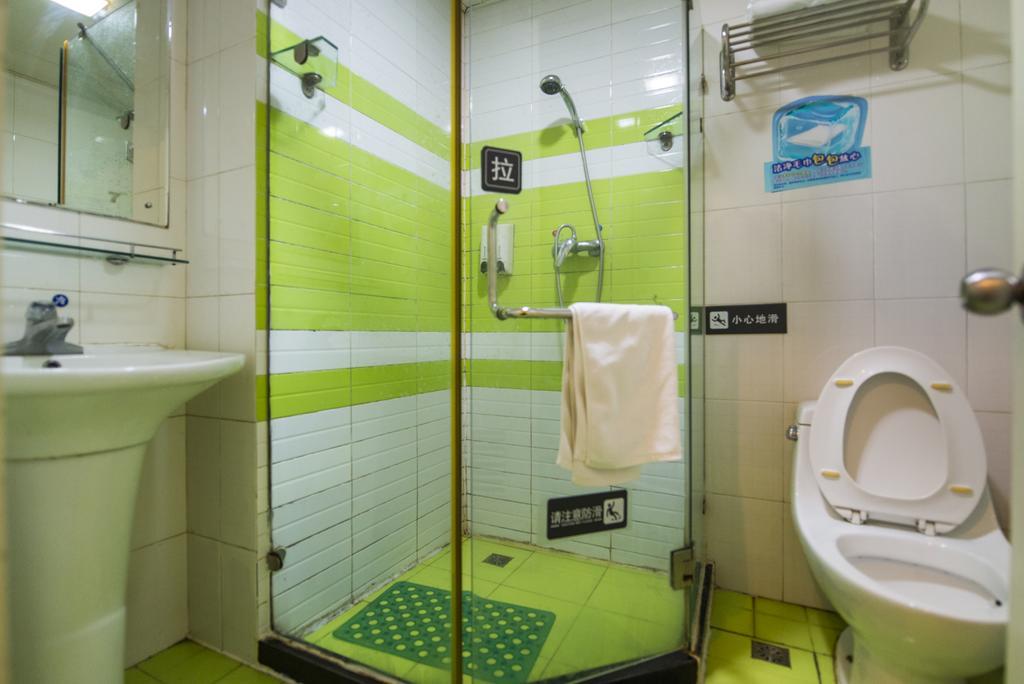 7Days Inn Shanghai Lujiazui Екстер'єр фото
