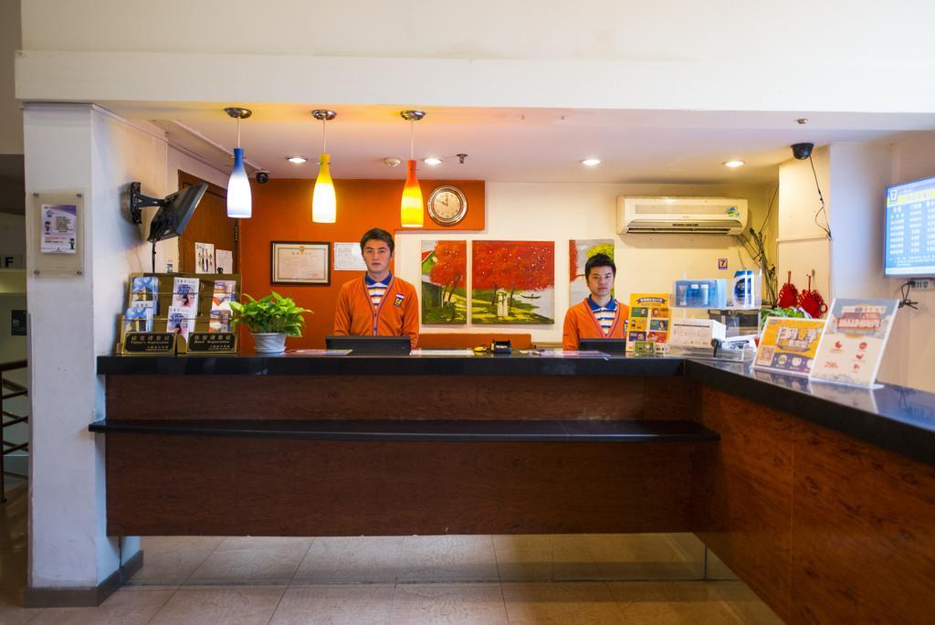 7Days Inn Shanghai Lujiazui Екстер'єр фото