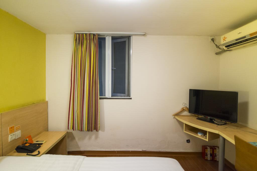 7Days Inn Shanghai Lujiazui Екстер'єр фото